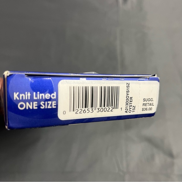 Isotoner Classics Gloves NEW BOX Leather Trim Oyster White Cosplay Costume Money - Picture 7 of 10